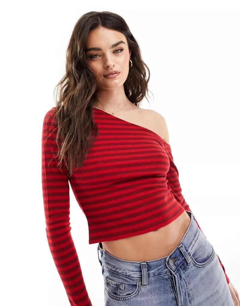 

Красный асимметричный топ с длинными рукавами и полосками ASOS
