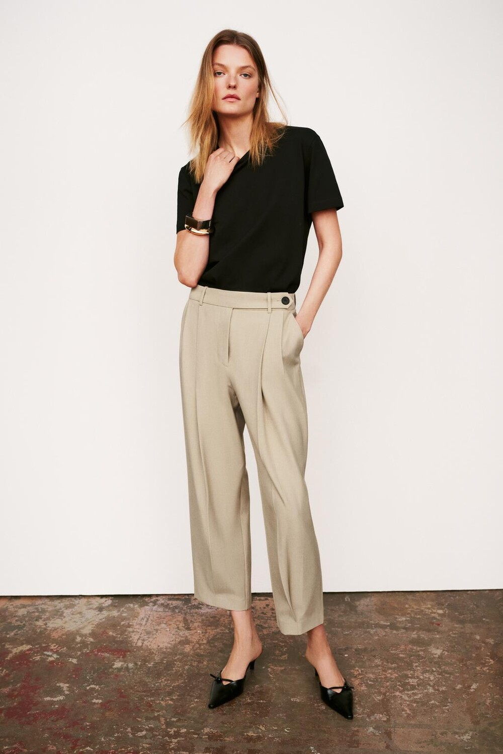 

Брюки кроя «морковь» с двойными стротами ZARA, кэмел легкий
