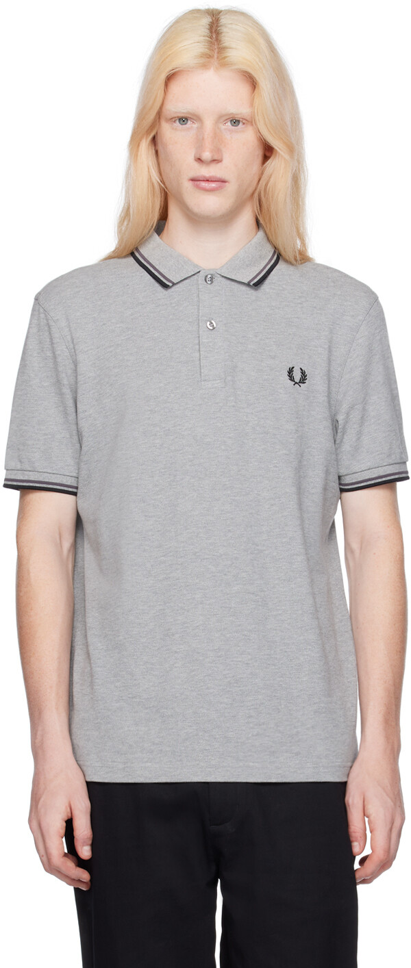 

Серая рубашка-поло "The Fred Perry" Fred Perry, цвет Smarl/Gnmtl/Blk