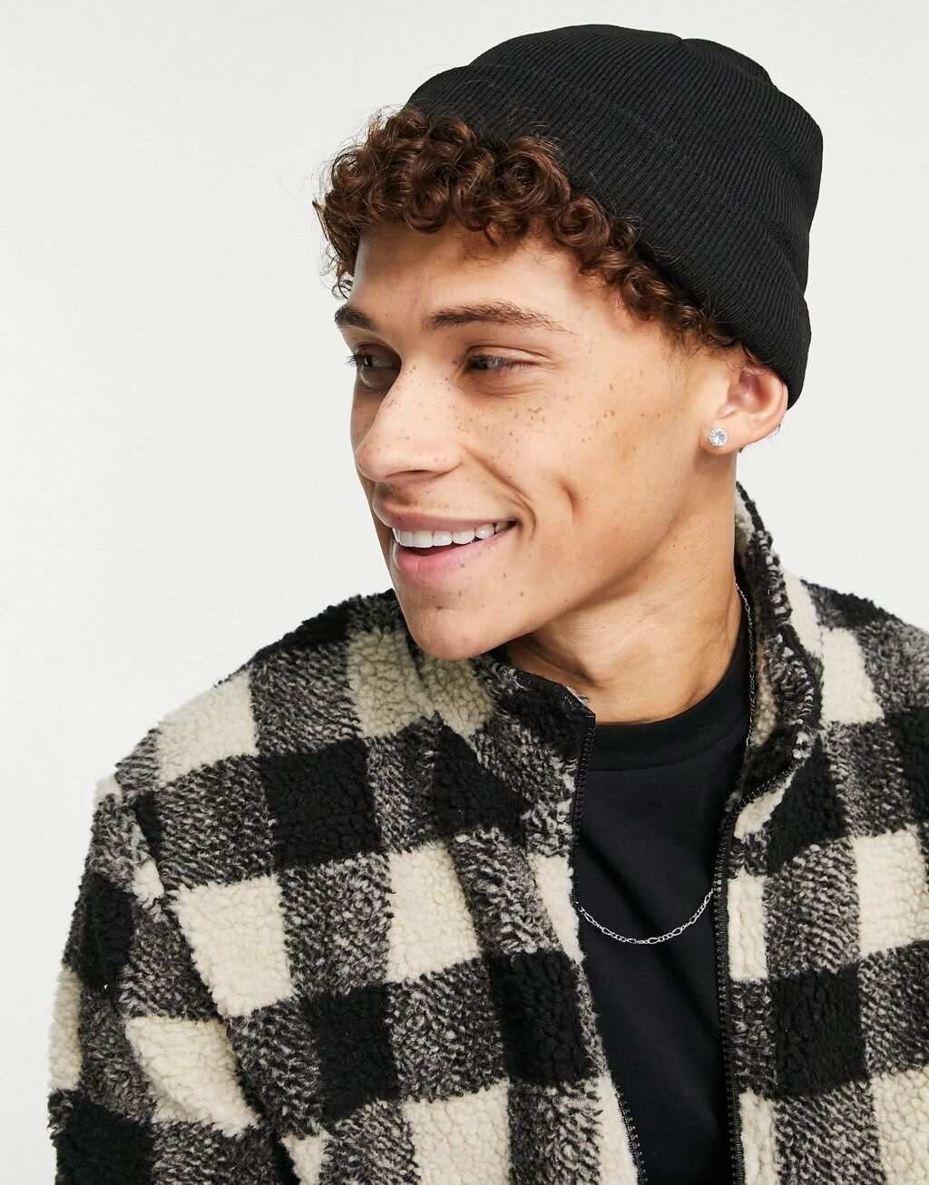 

Черная шапка в рубчик мини-рыбака ASOS DESIGN
