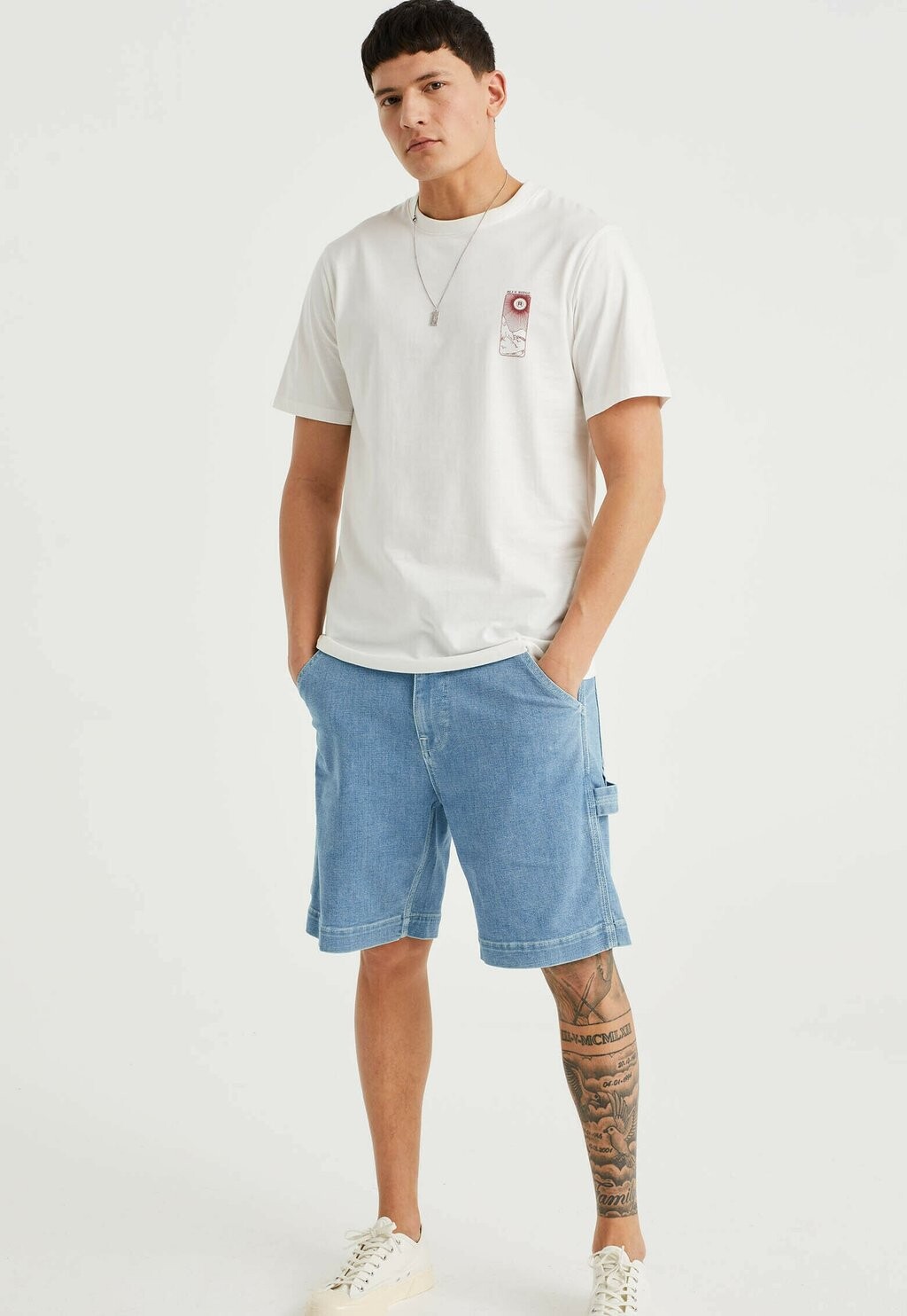 

Джинсовые шорты WE Fashion
