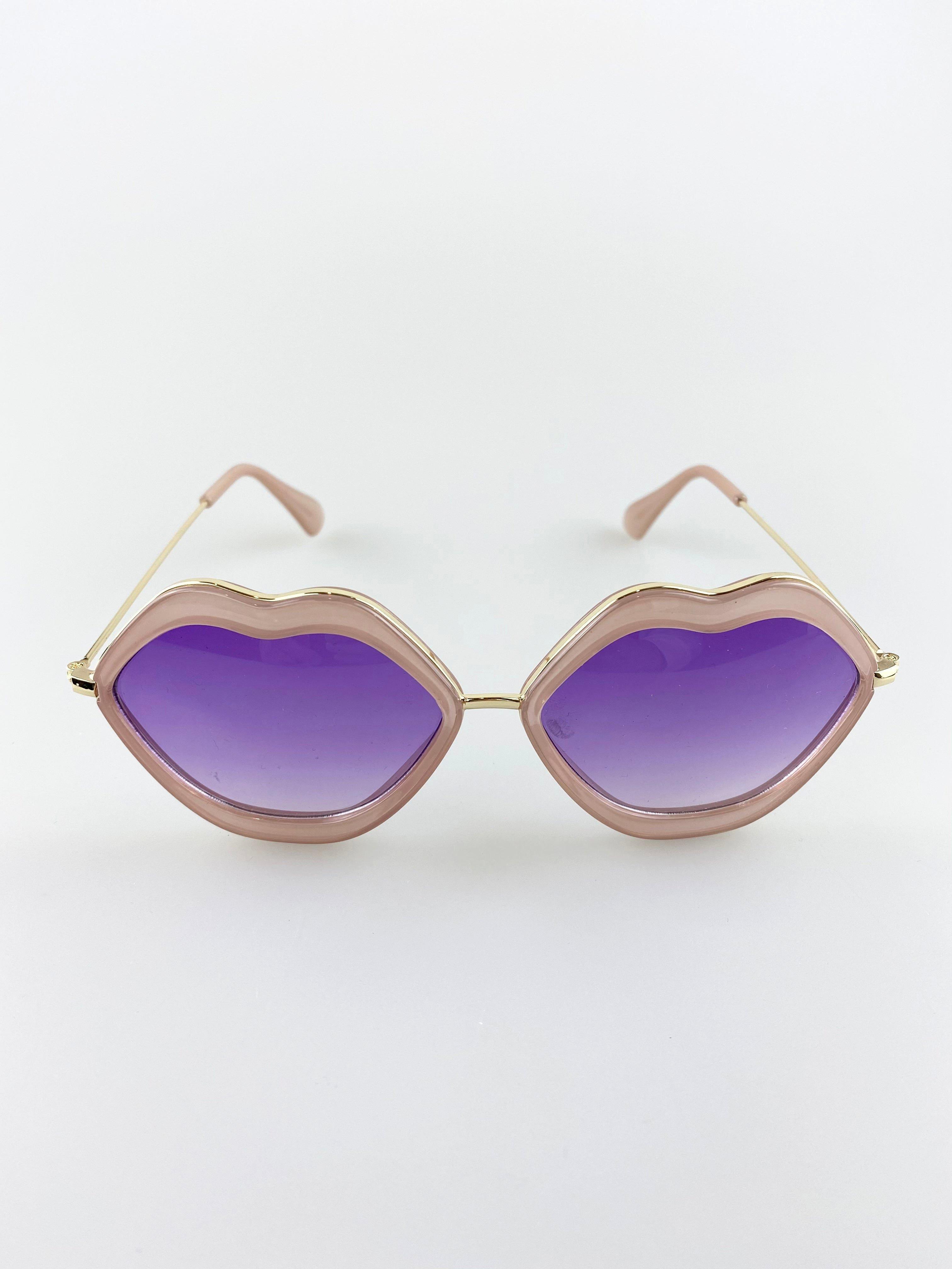 цена Пурпурные солнцезащитные очки с линзами и губами с эффектом омбре SVNX, фиолетовый