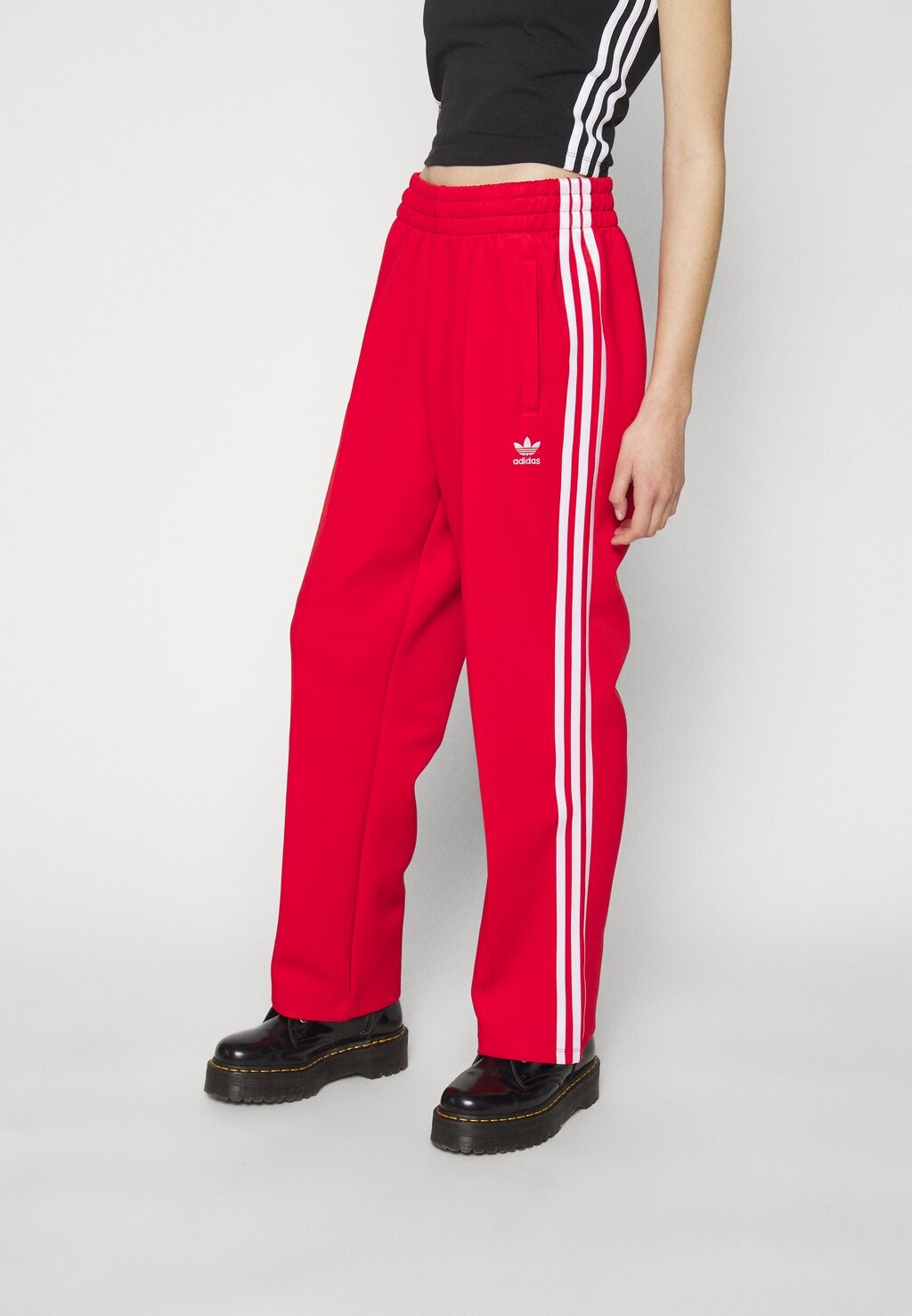 

Спортивные брюки adidas Originals, Красный