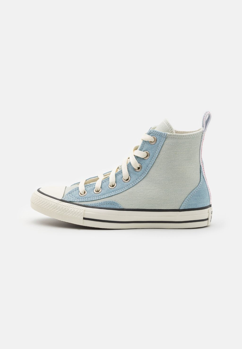 

Высокие кроссовки Converse