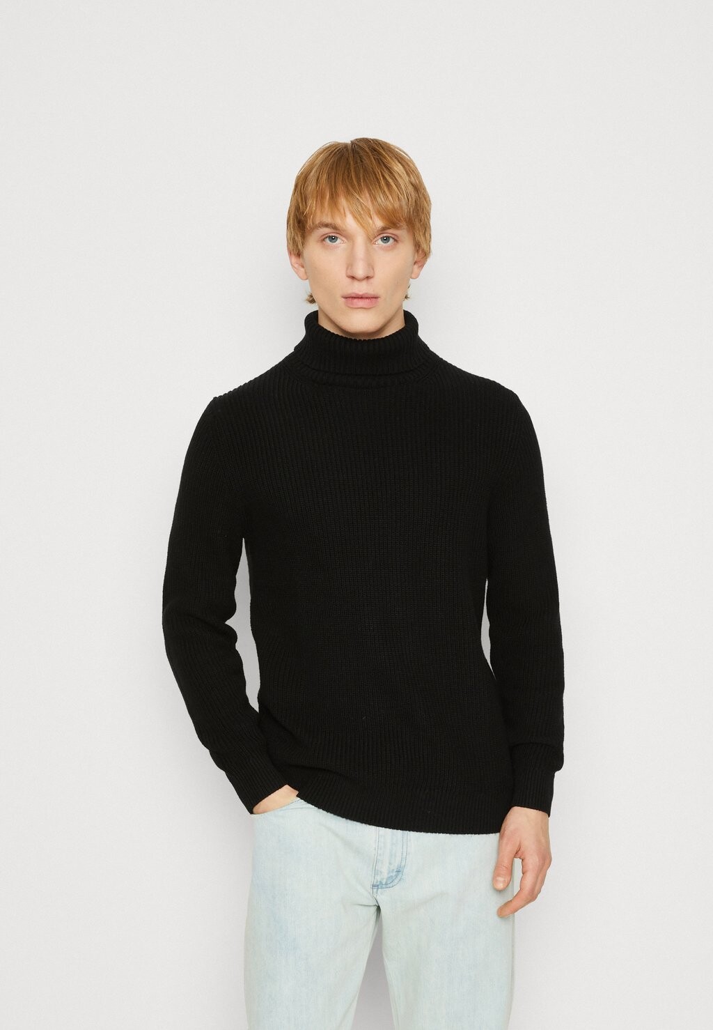 

Свитер Esprit