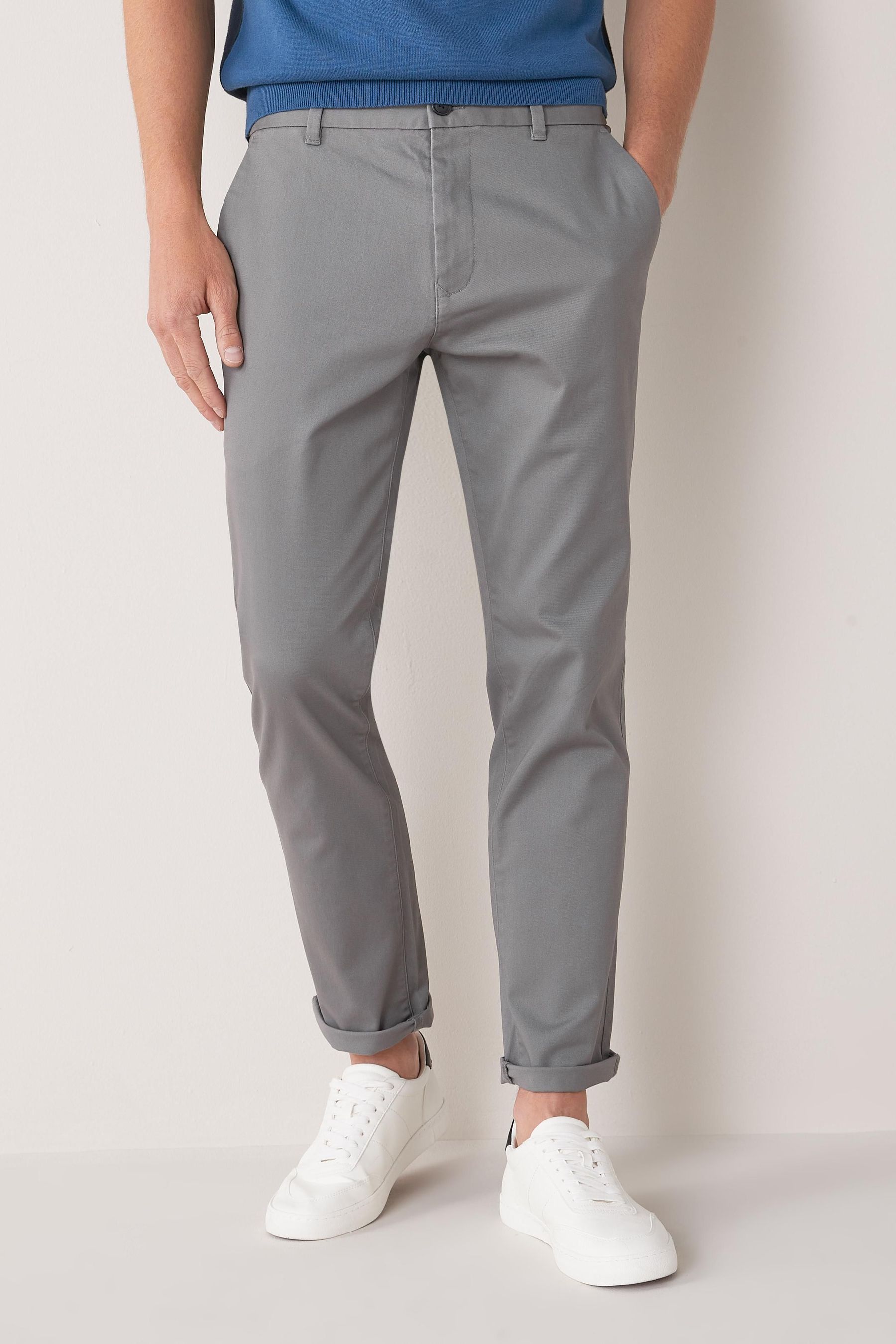 цена Узкие эластичные брюки-чиносы Next, серый