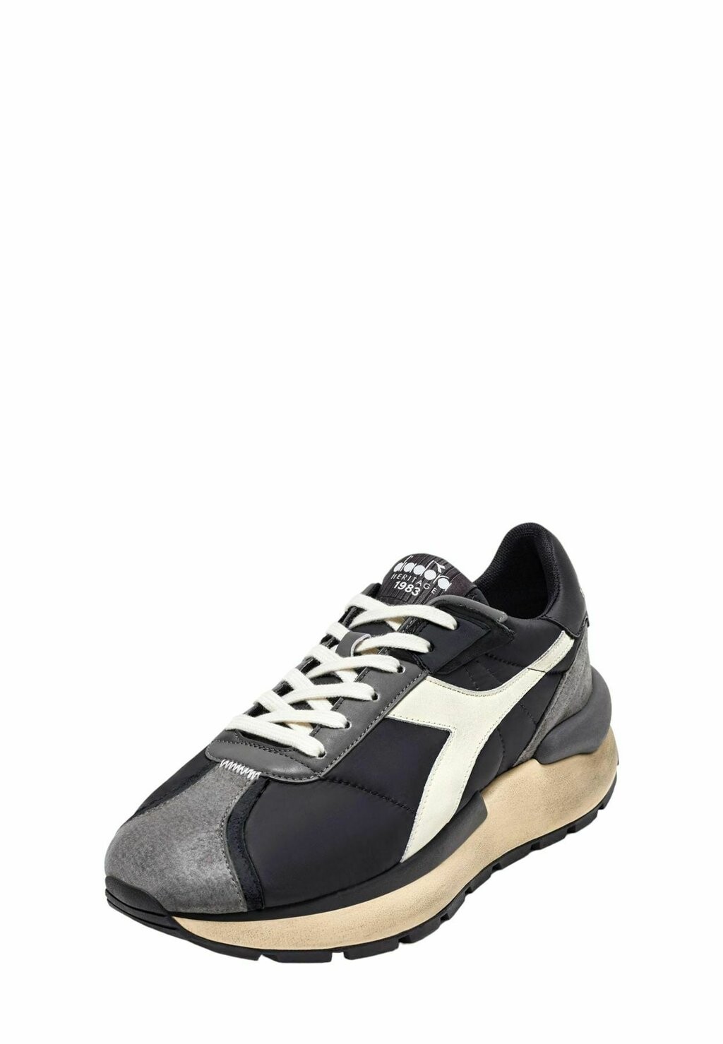 

Низкие кеды Diadora, черные