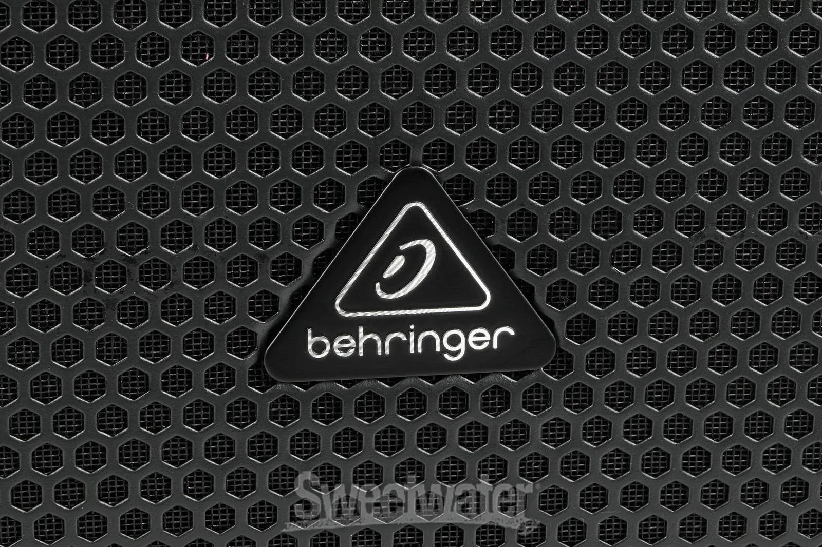 Behringer dr18sub. Behringer dr110dsp.