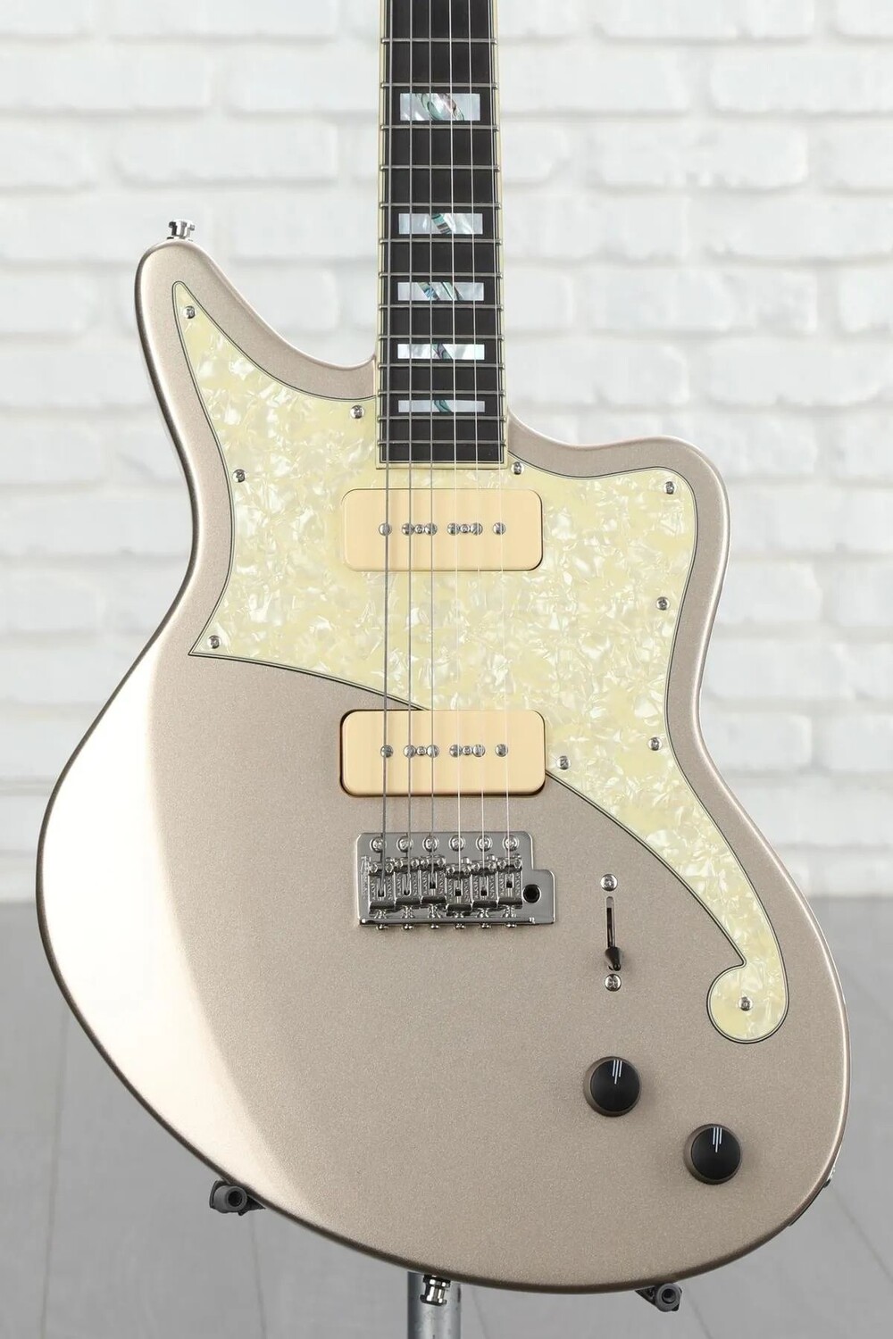 

Электрогитара D'Angelico Deluxe Bedford - Desert Gold