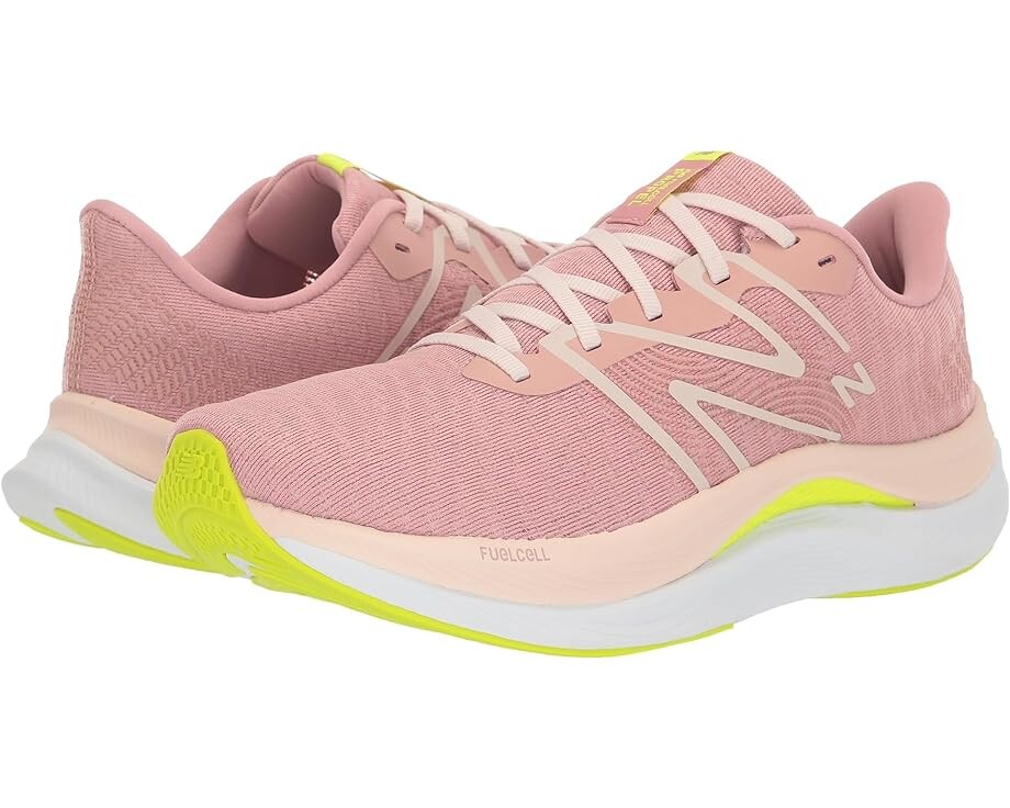 цена Кроссовки New Balance FuelCell Propel v4, цвет Pink Moon/Quartz Pink