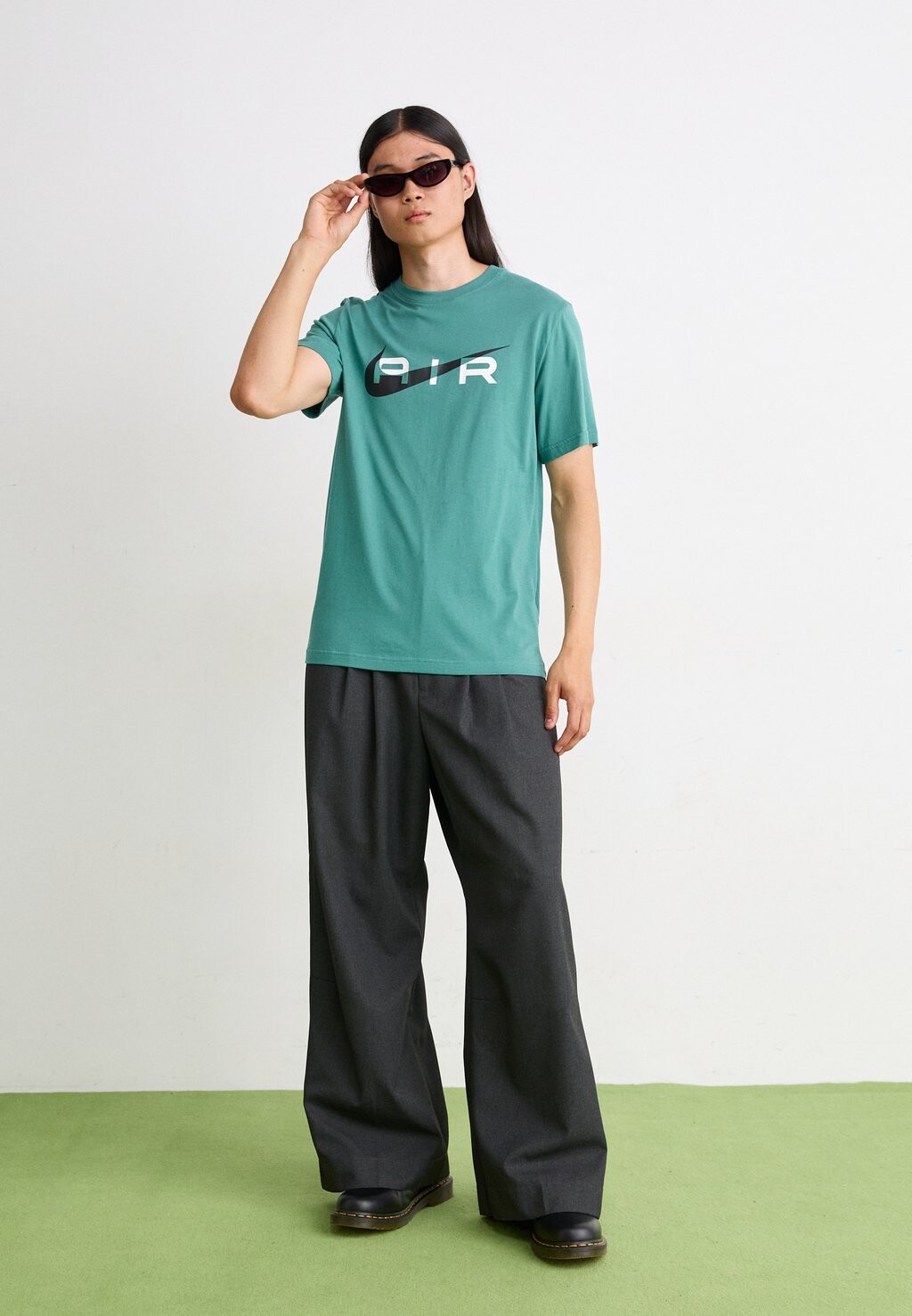 

Футболка с принтом Air Graphic Tee Nike, бикостал