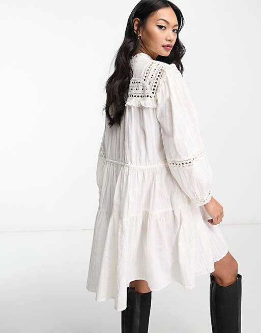 Белое платье мини с длинными рукавами Mango Broderie