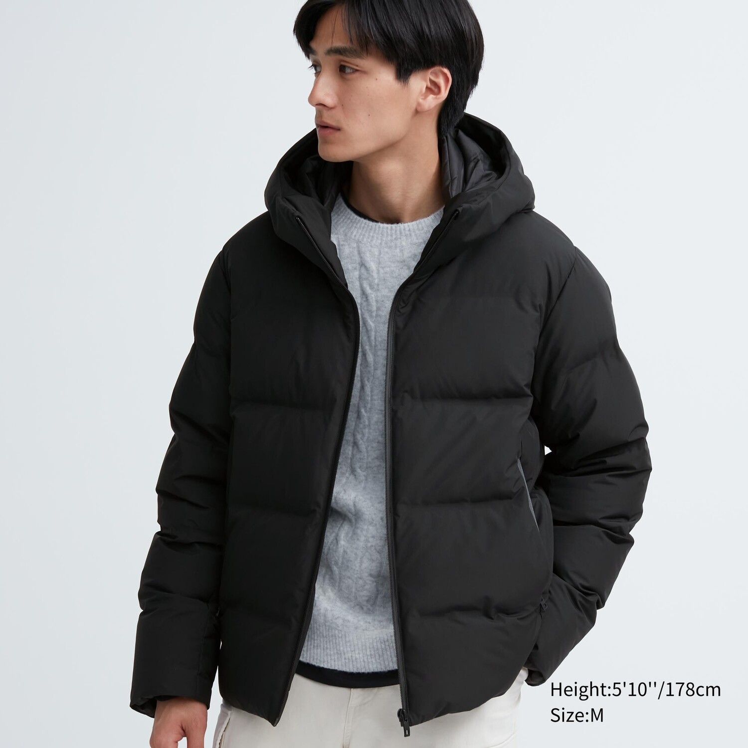 

Бесшовная пуховая парка с объемным вырезом Uniqlo, черный