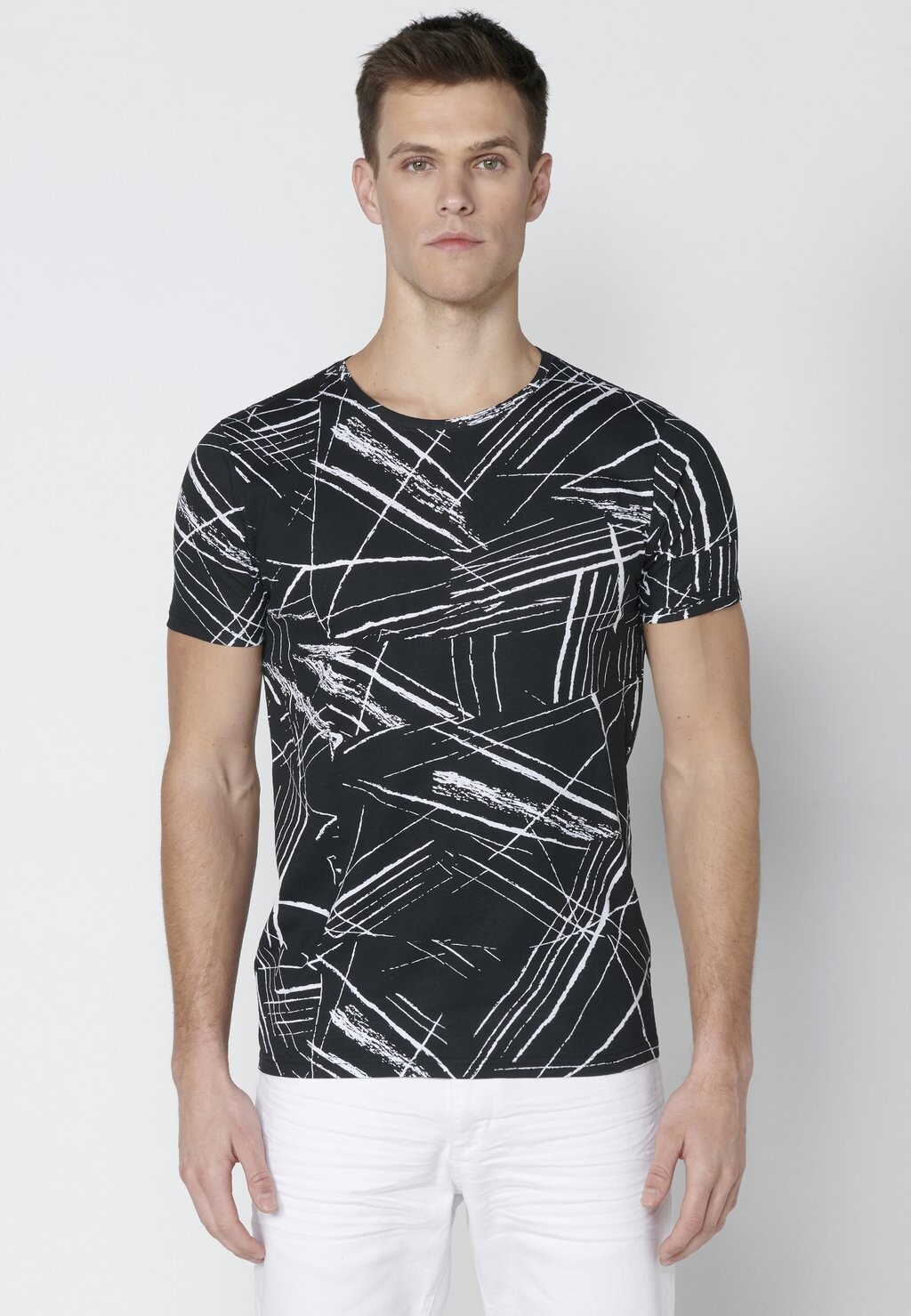

Футболка с принтом SHORT SLEEVE Koroshi, черный
