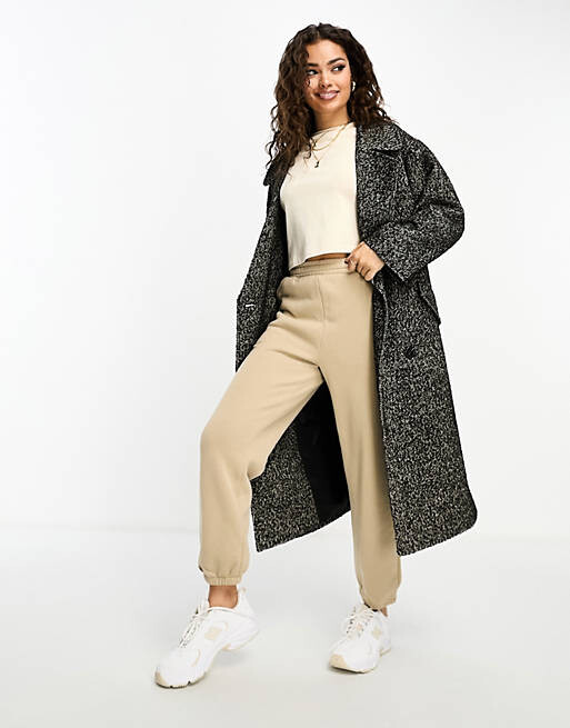 

Черное объемное пальто с узором «елочка» ASOS DESIGN Petite, Черный
