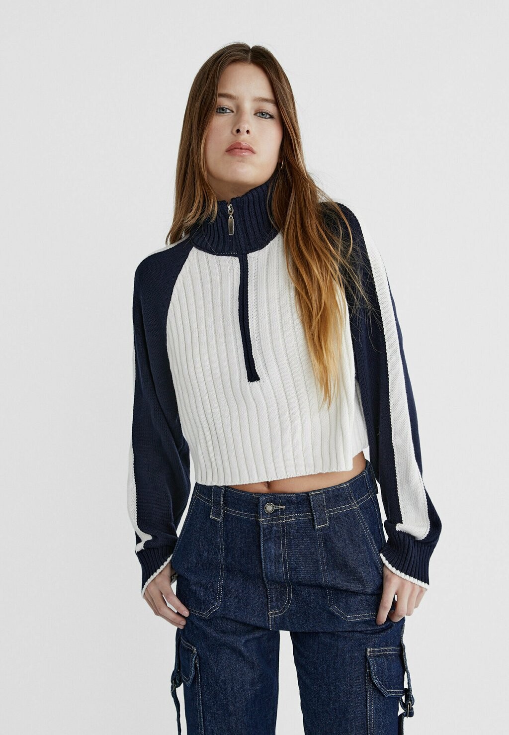 

Свитер Stradivarius, белый