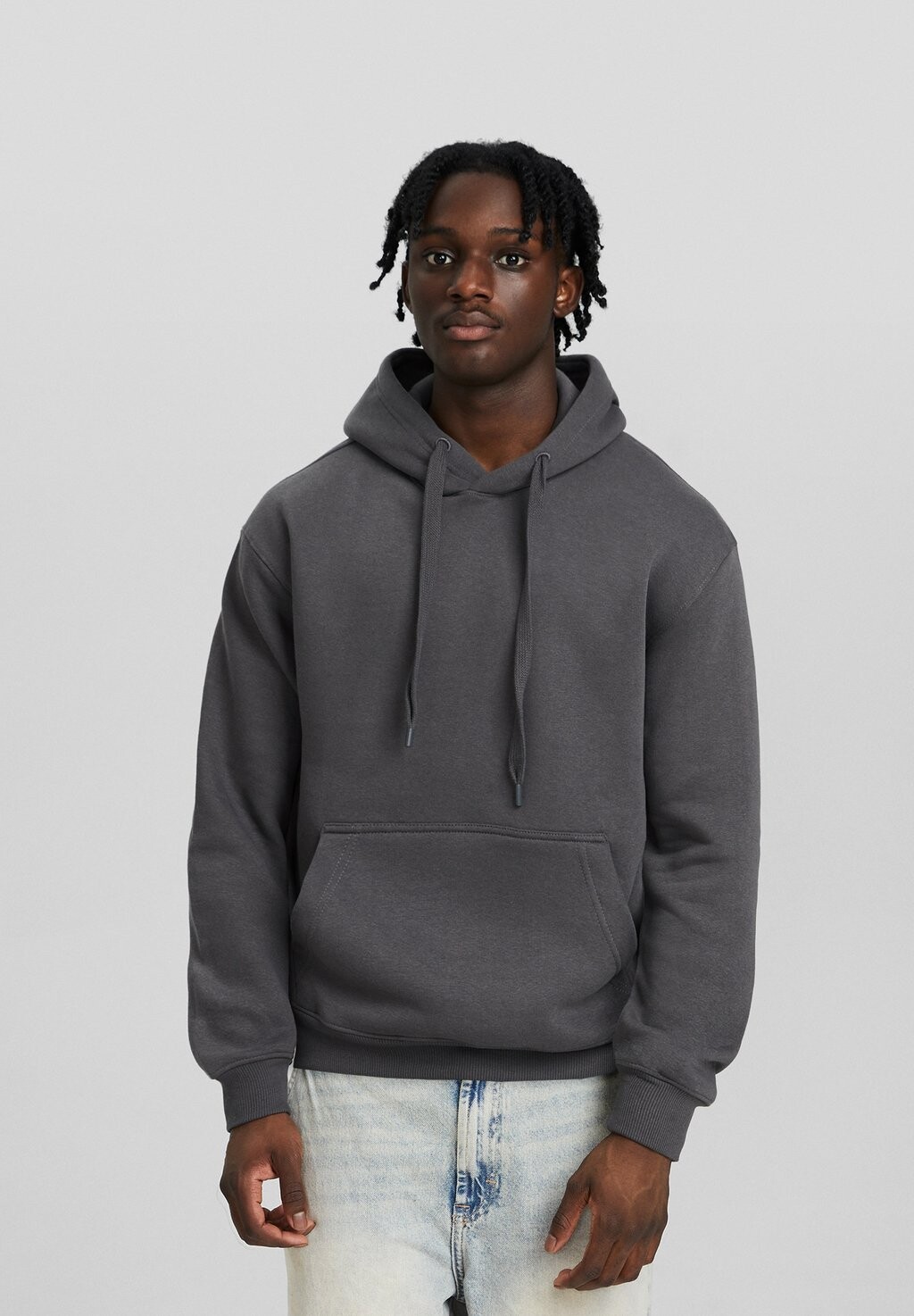 

Толстовка Basic Bershka, цвет dark grey
