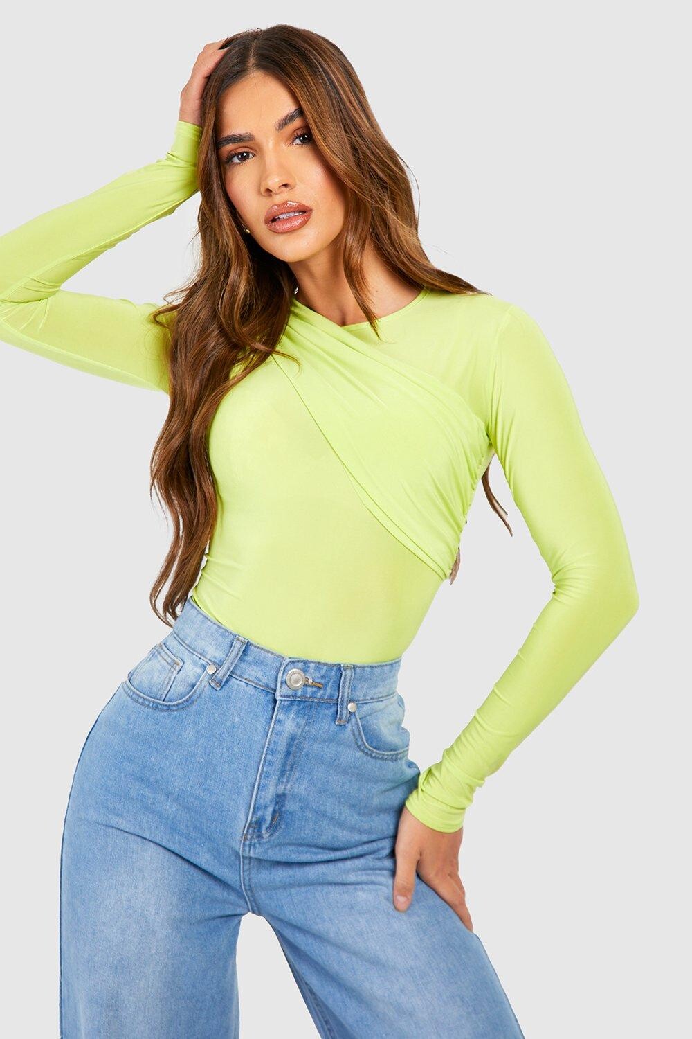 

Боди с длинными рукавами, облегающимся запахом Boohoo, лаймовый