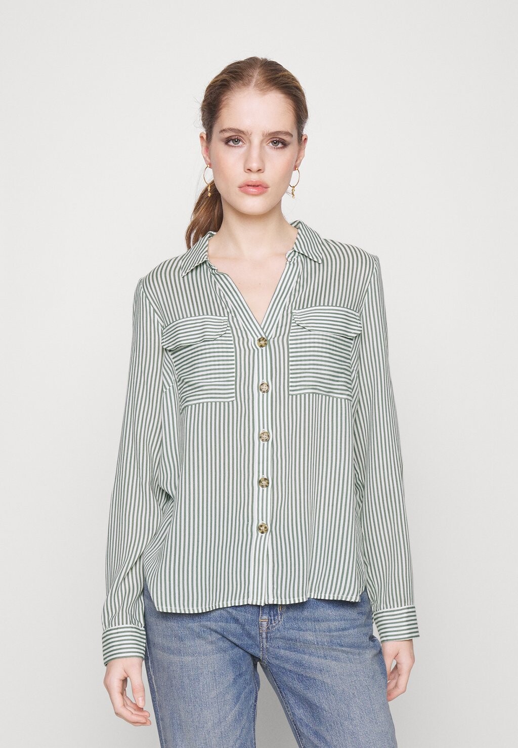 

Рубашка Vero Moda