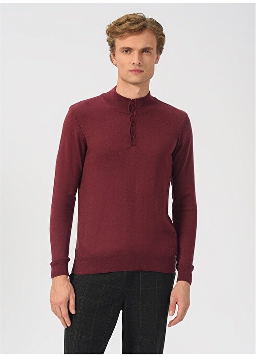 

Однотонный бордово-красный мужской свитер с воротником на пуговицах People By Fabrika