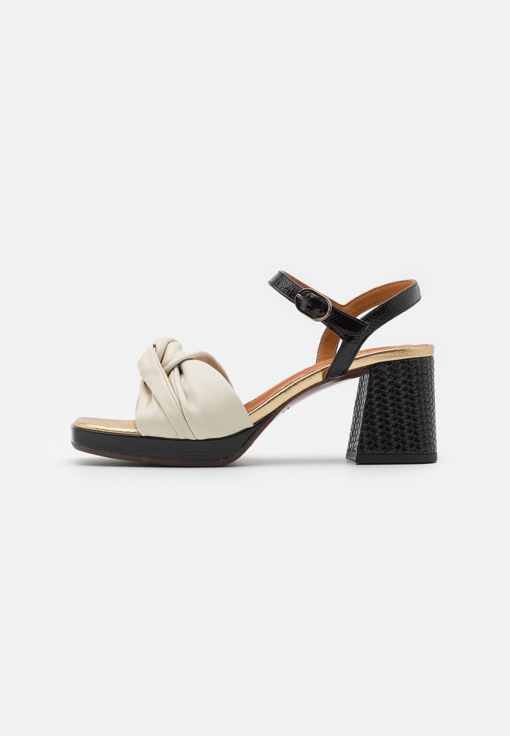 

Босоножки на платформе GELIA Chie Mihara, цвет white/black