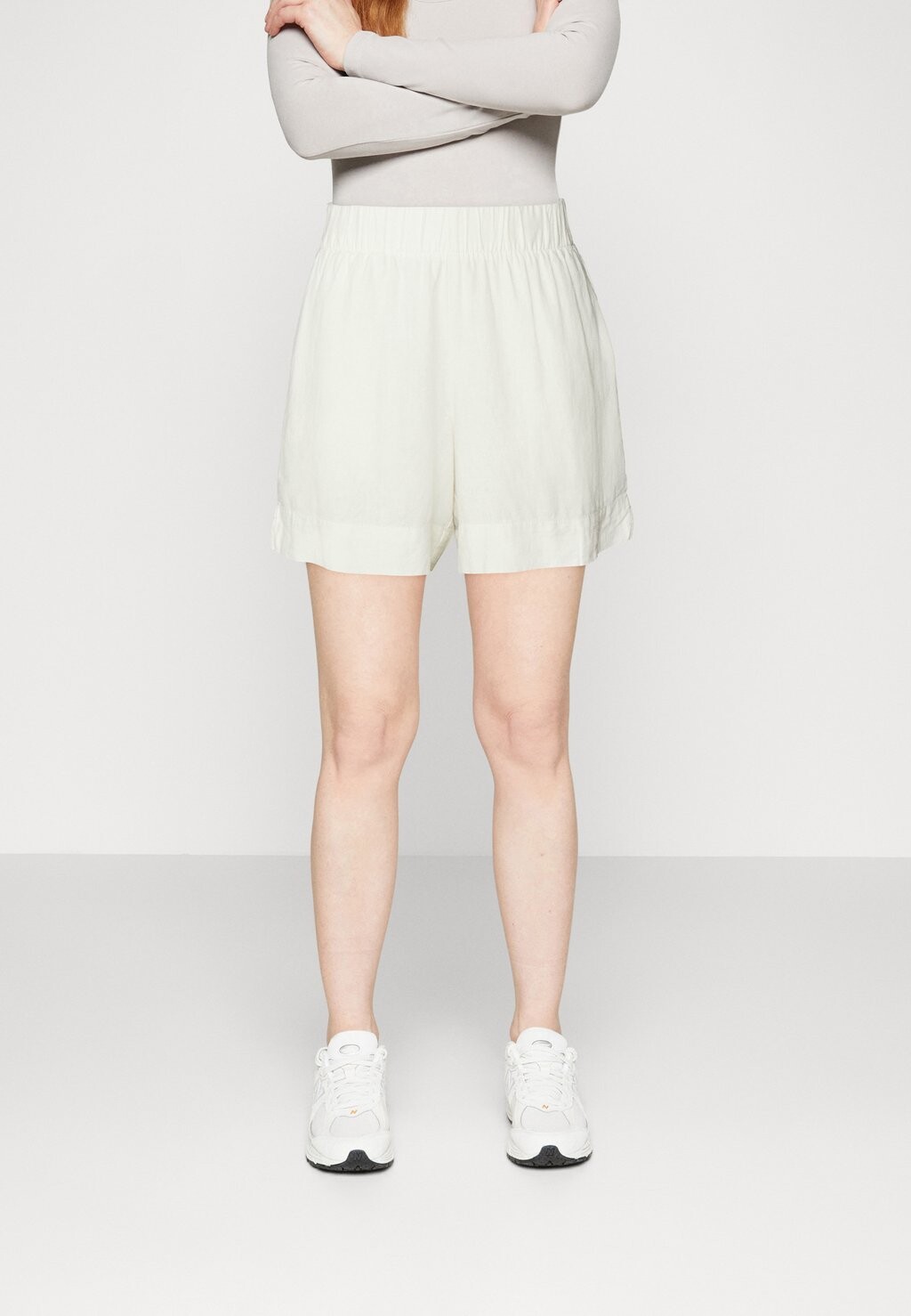 

Шорты GAP