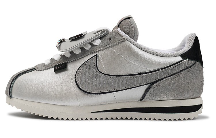 

Nike Cortez Кроссовки для женщин