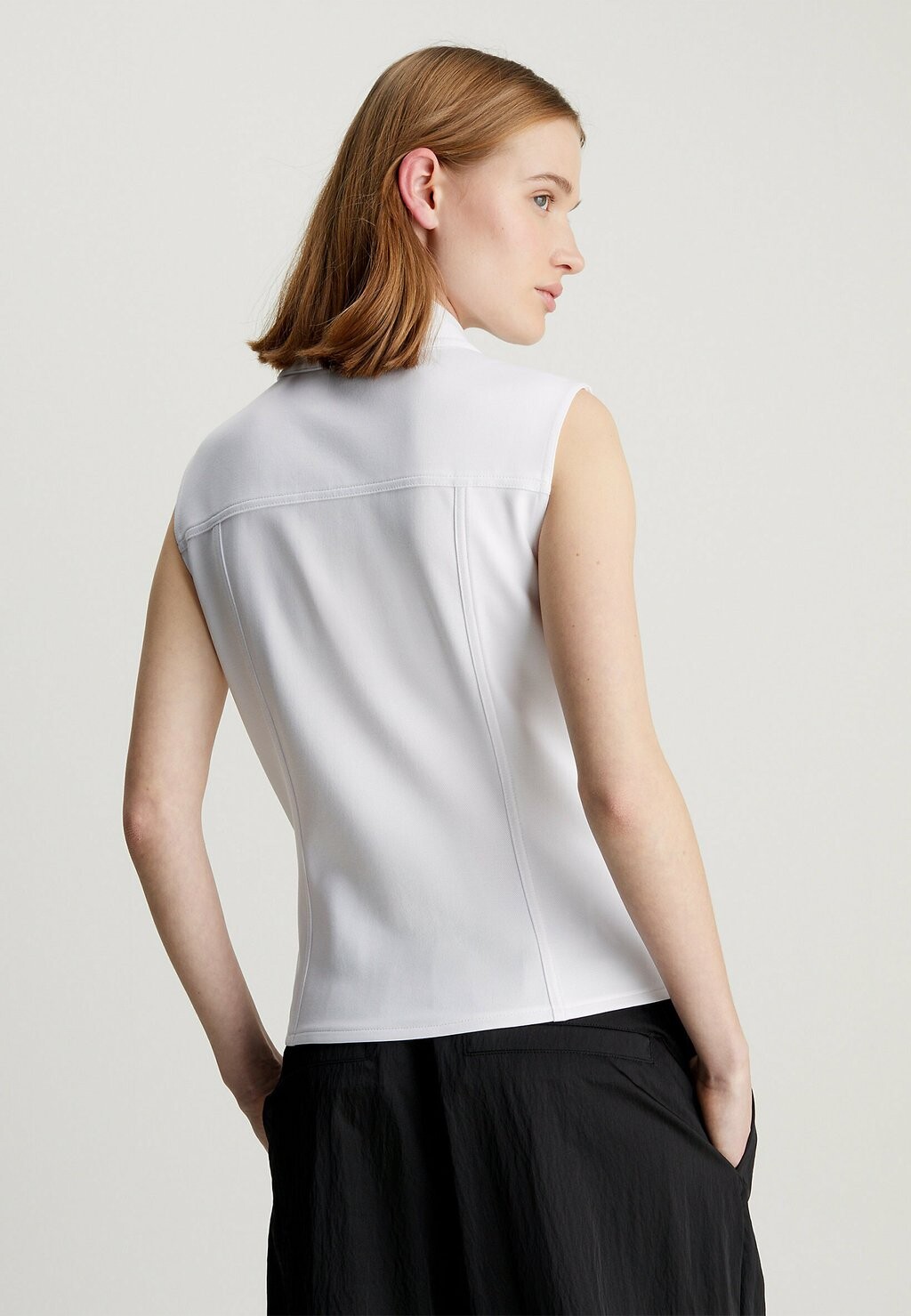 

Топ Sleeveless Calvin Klein, белый