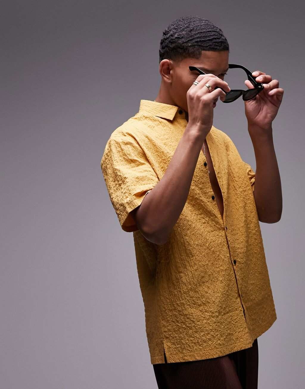 

Однотонная фактурная рубашка Topman горчичного цвета