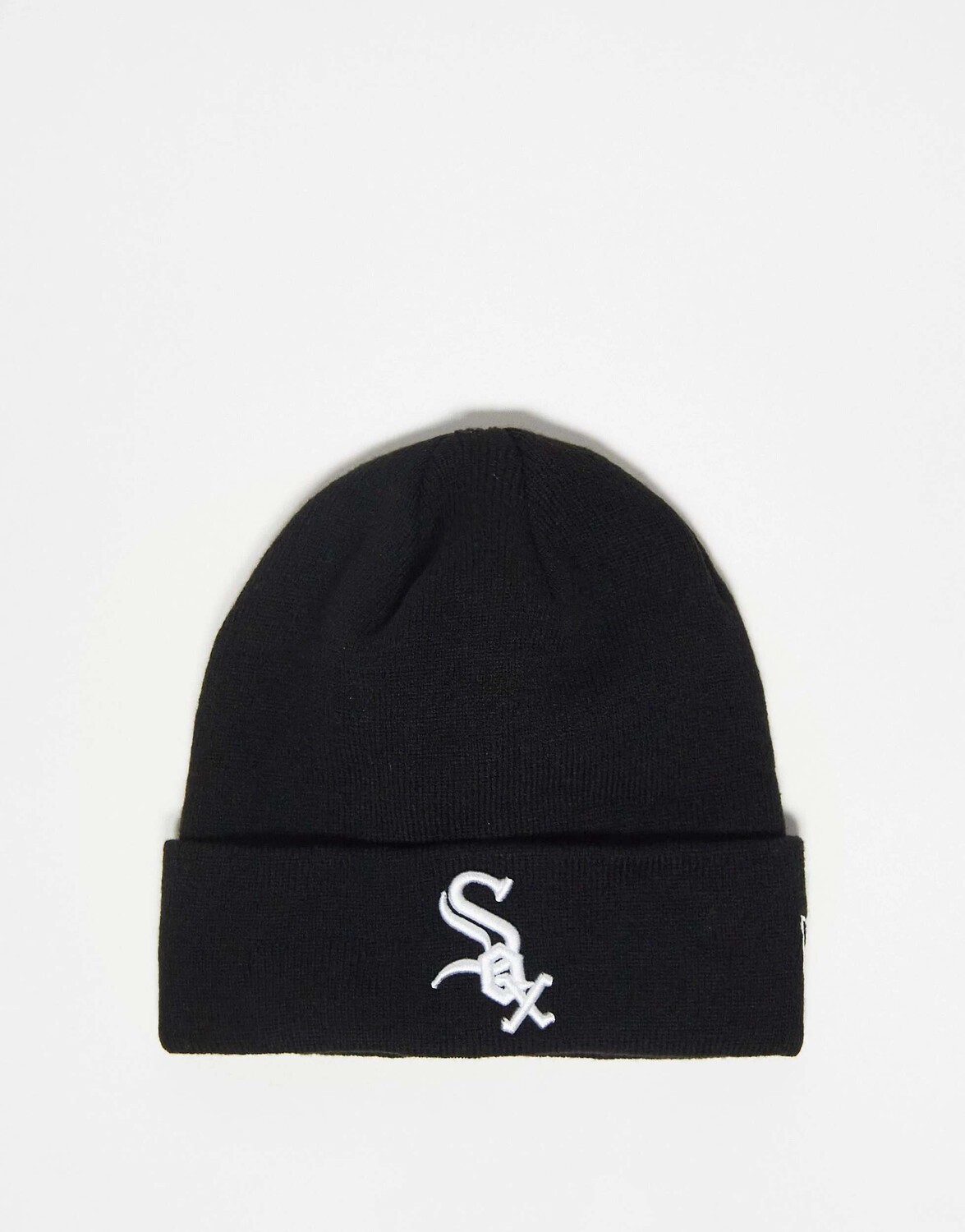 

Черная шапка-бини унисекс New Era White Sox с белым логотипом