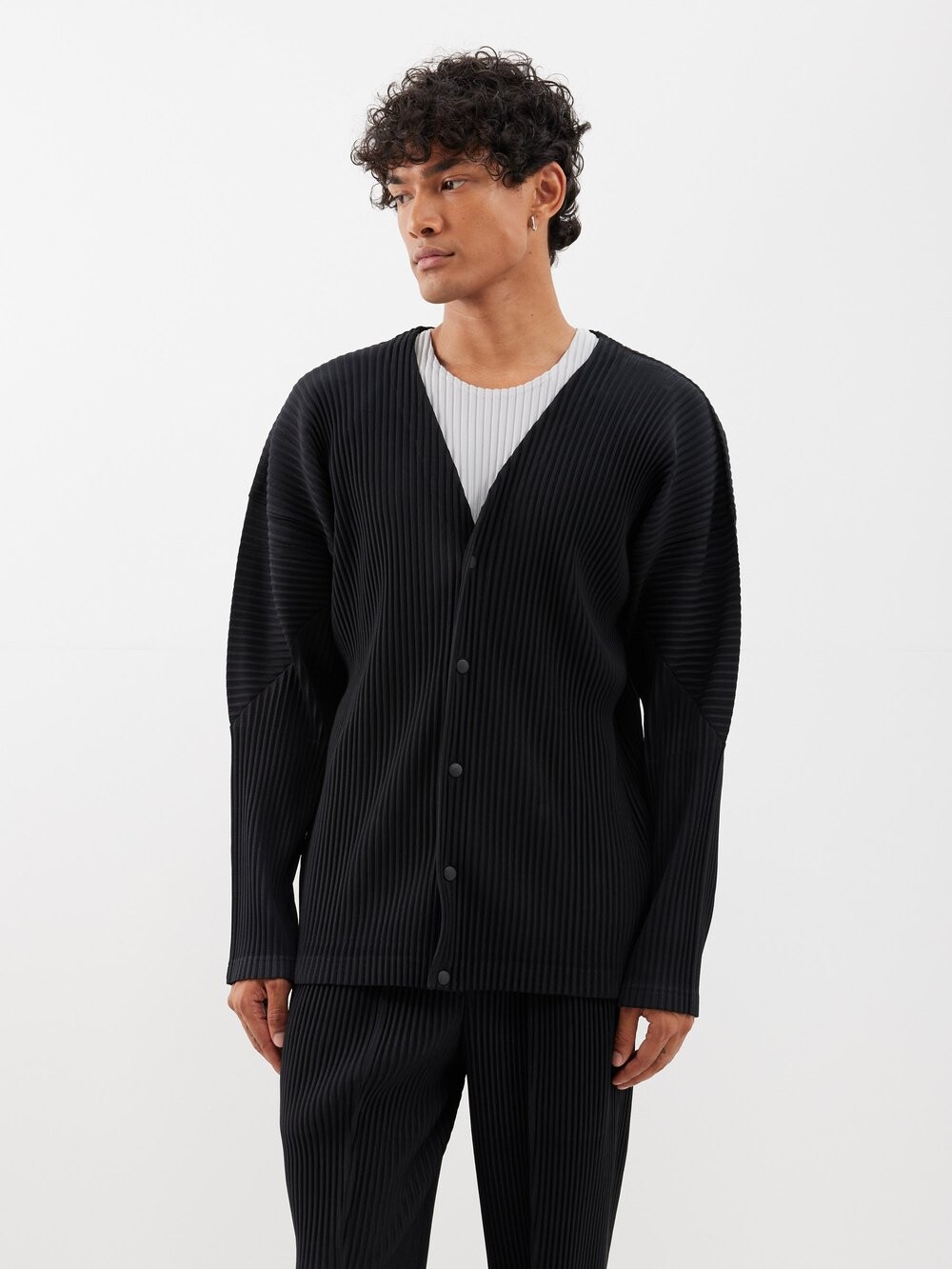 

Кардиган со складками и v-образным вырезом Homme Plissé Issey Miyake, черный