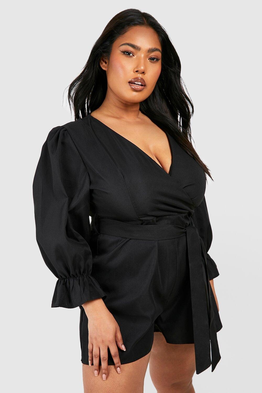 

Тканый комбинезон с рукавами и запахом plus Boohoo, черный