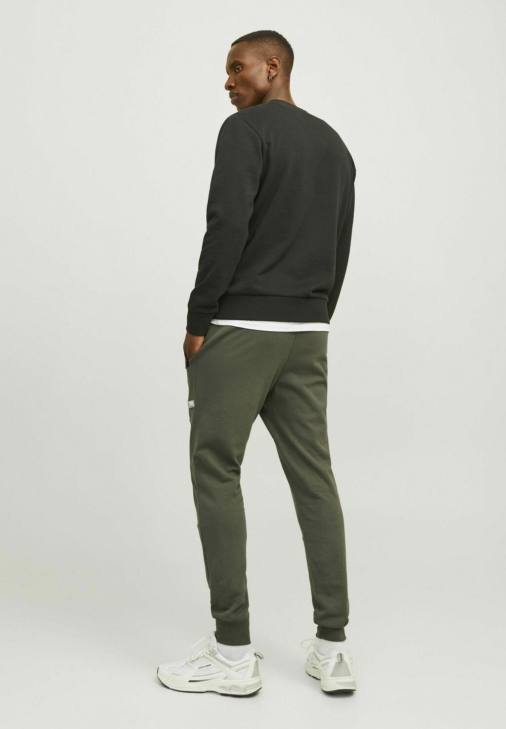 

Тренировочный низ JJIWILL JJAIR Jack & Jones, цвет Dusty Olive