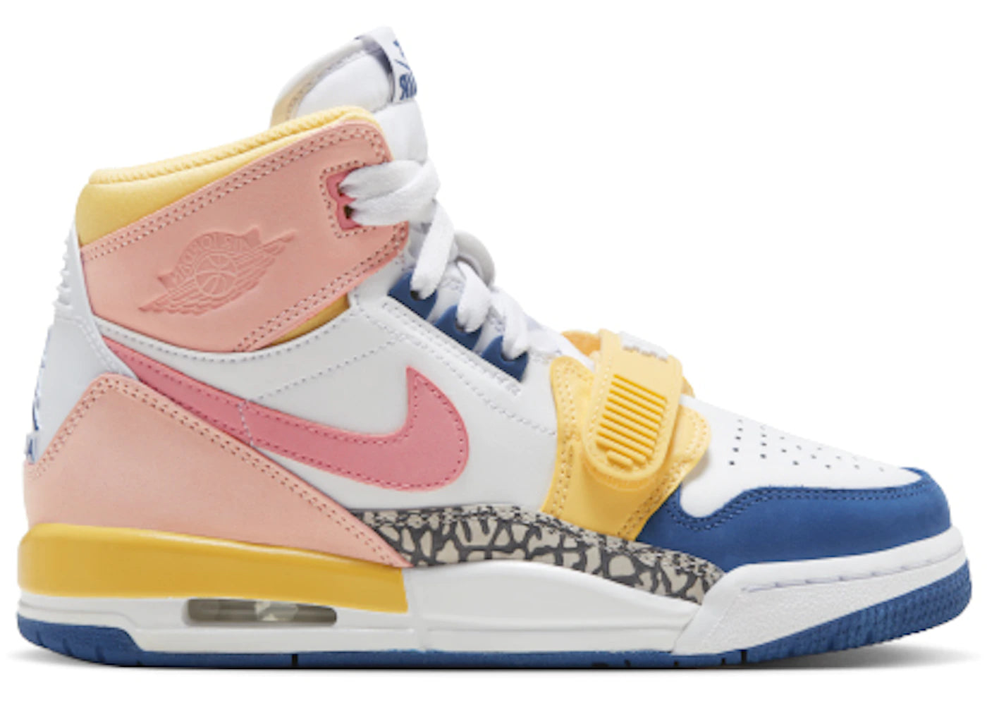 

Кроссовки Nike Jordan Legacy 312 White Coral Pink French Blue