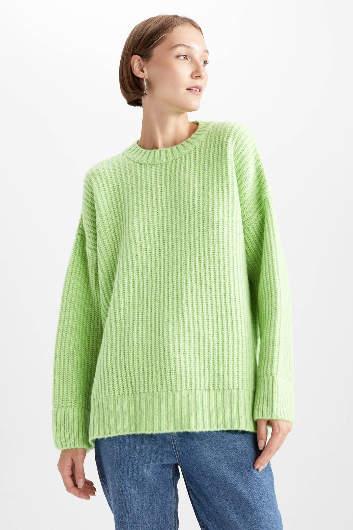Свитер из ткани селаник оверсайз с круглым вырезом DeFacto, зеленый свитер оверсайз с круглым вырезом defacto экрю