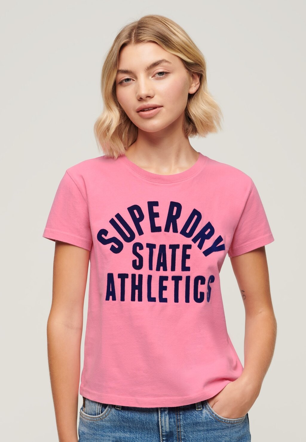 Футболка с принтом VARSITY FLOCKED Superdry, розовый