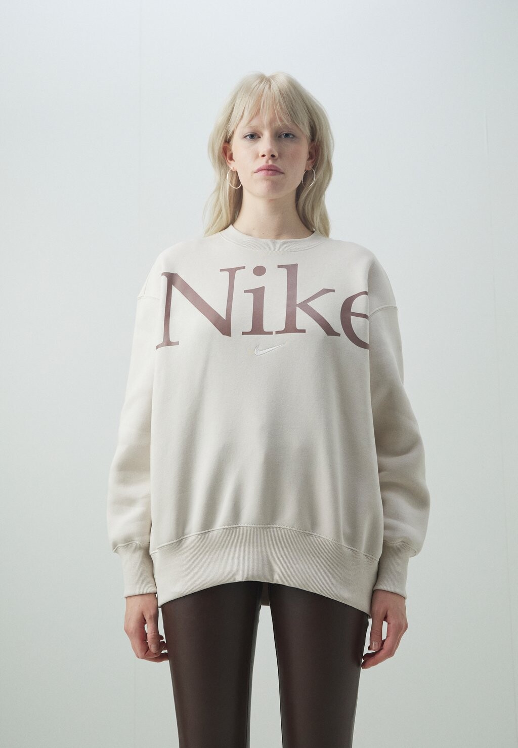 

Толстовка LOGO CREW Nike Sportswear, цвет smokey mauve
