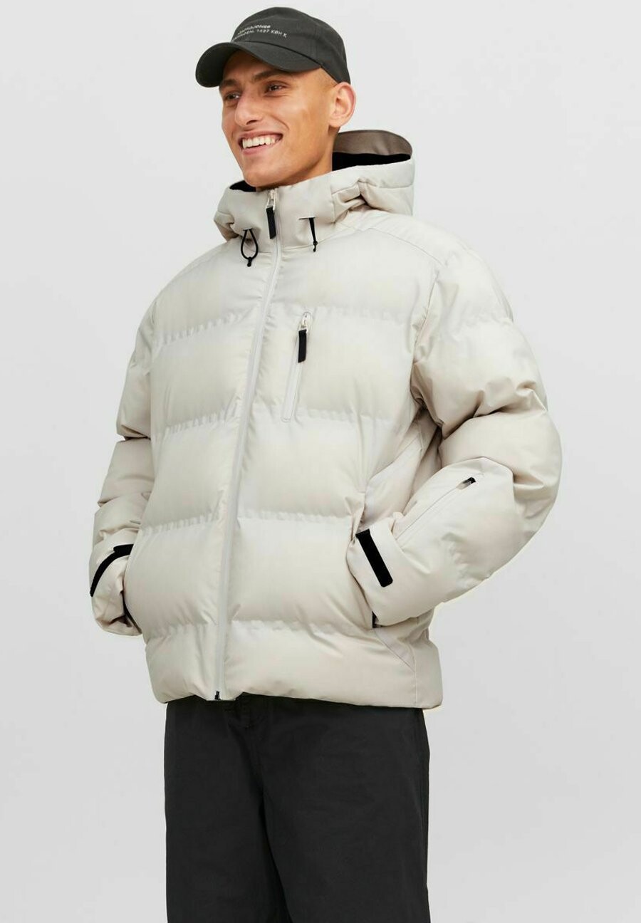 

Зимняя куртка Jack & Jones, лунный луч