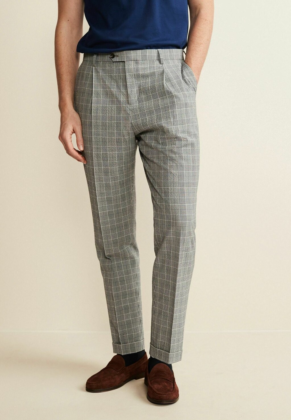 

Чино RELAXED FIT SEERSUCKER CHECK SUIT: TROUSERS Next, цвет grey
