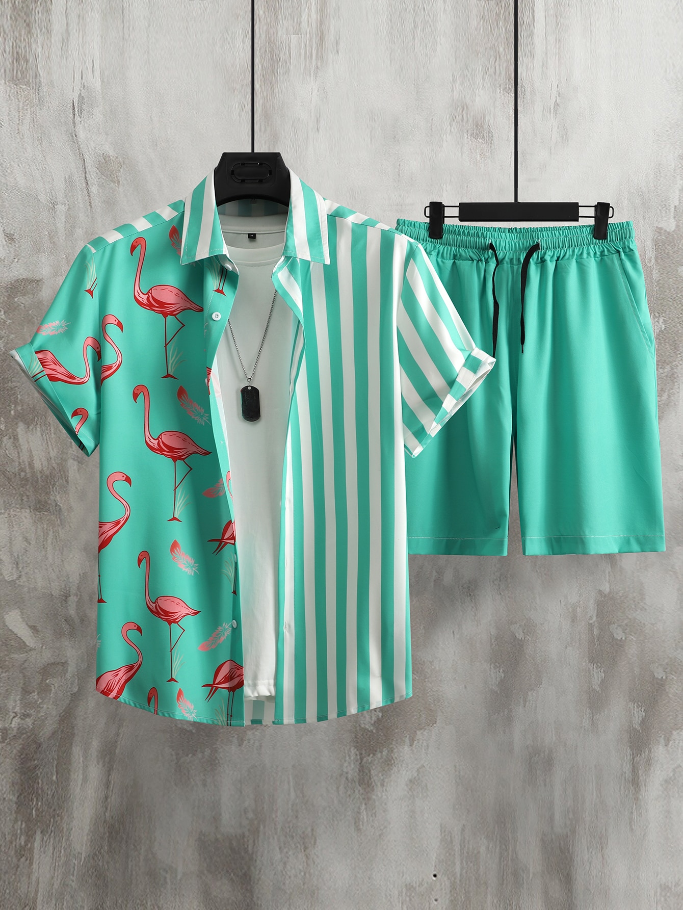 Мужской комплект из рубашки и шорт с короткими рукавами в полоску с принтом фламинго Manfinity RSRT, мятно-зеленый