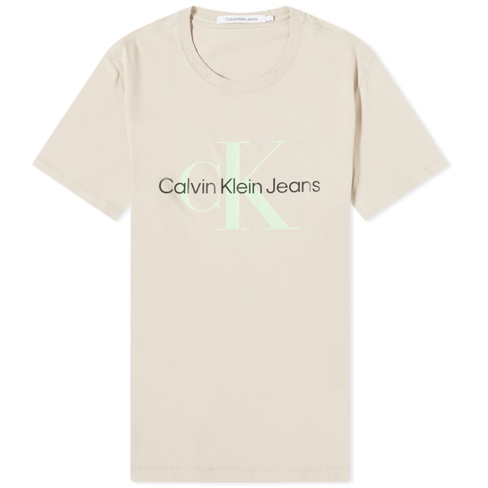 

Футболка с монологом Calvin Klein Seasonal