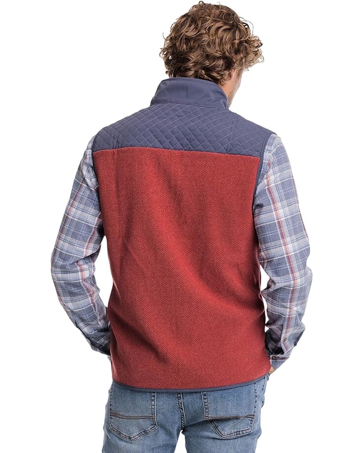 

Утепленный жилет Southern Tide Hucksley Vest, цвет Tuscany Red