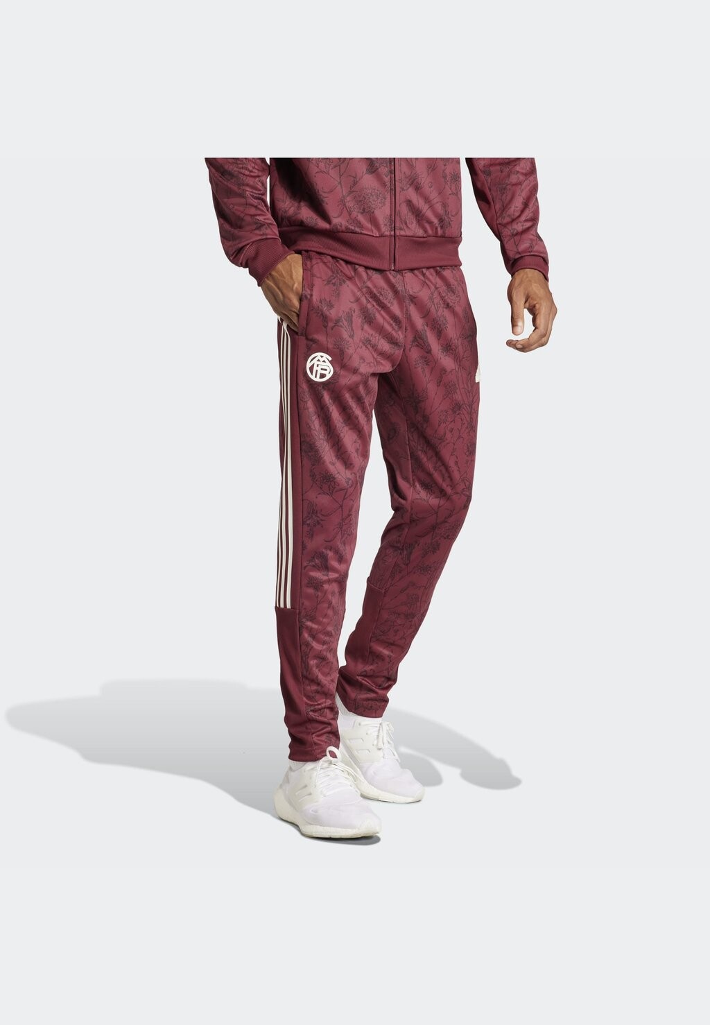 

Team Fc Bayern München Lifestyler Adidas, цвет shadow red