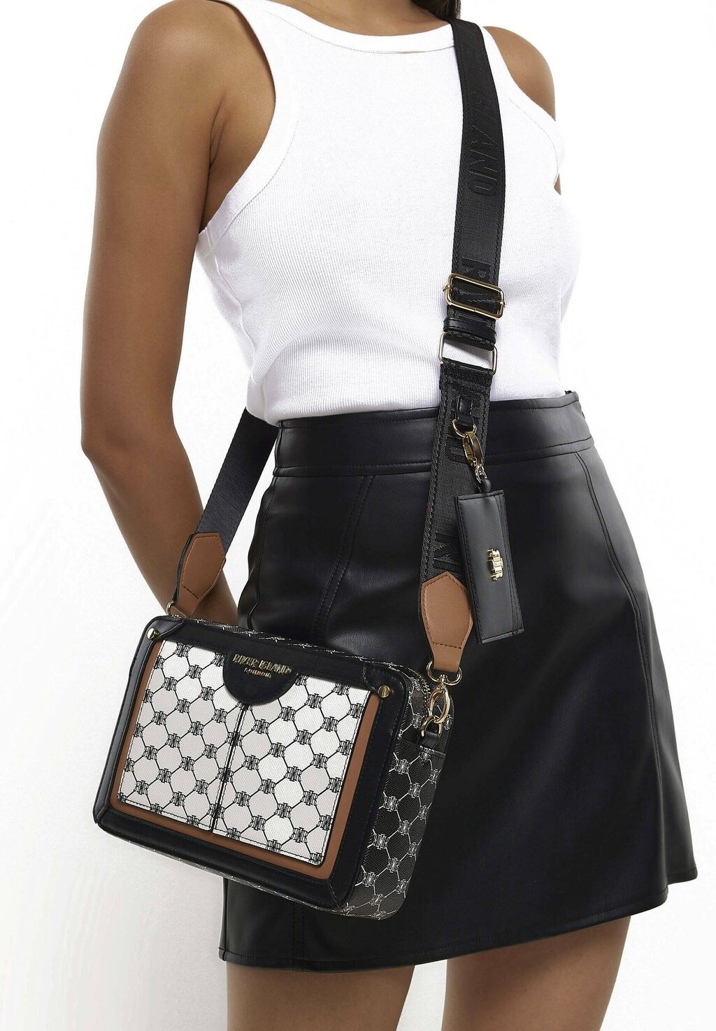 

Сумка через плечо River Island, черная