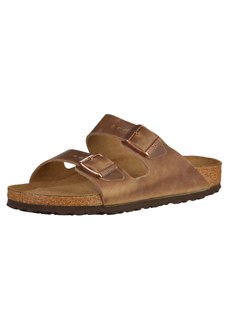 Мюли биркеншток. Birkenstock Arizona Sandy бежевый. Биркенштоки коричневые промасленные. Сабо Birkenstock с чем носить.