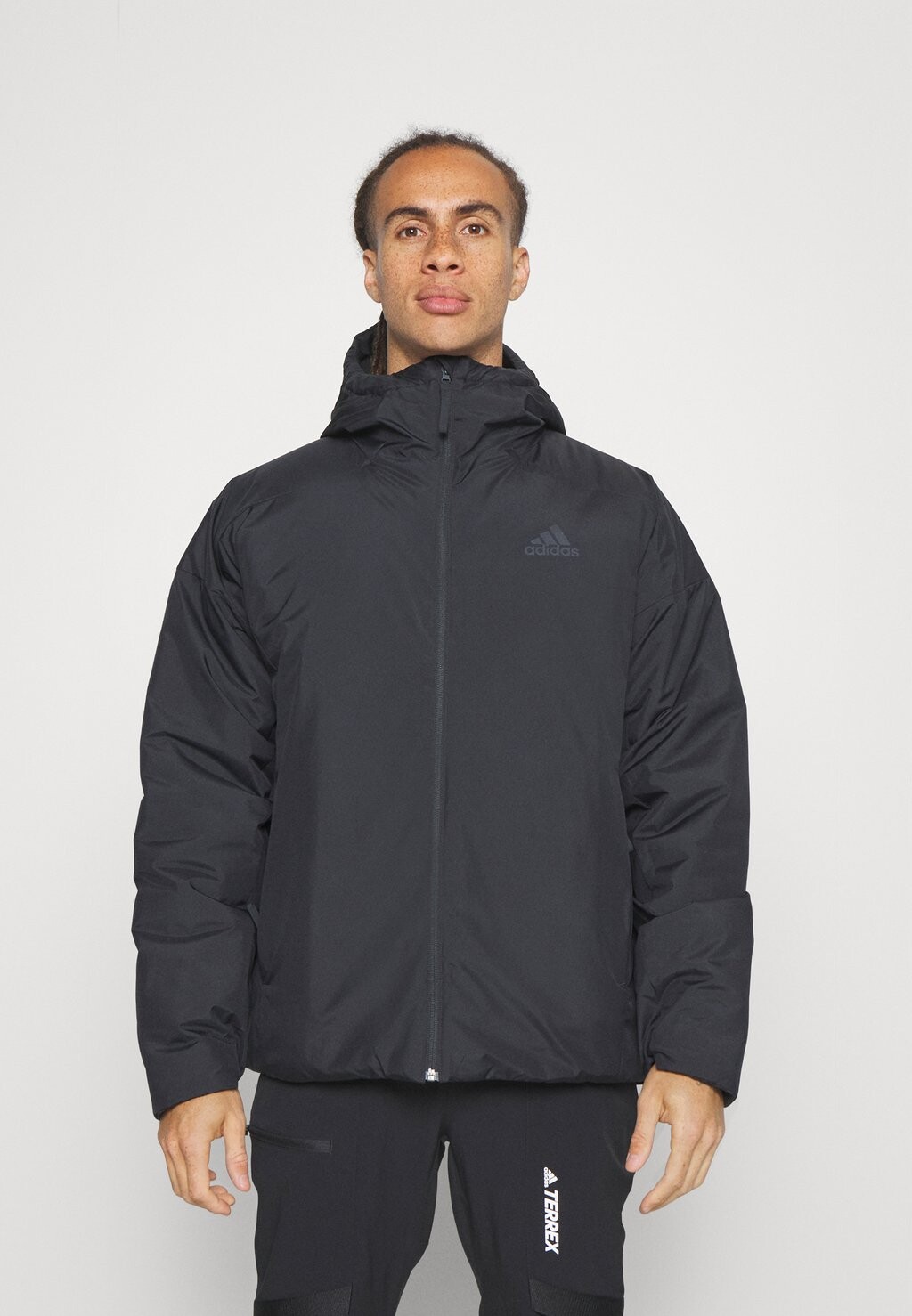 

Куртка зимняя Adidas
