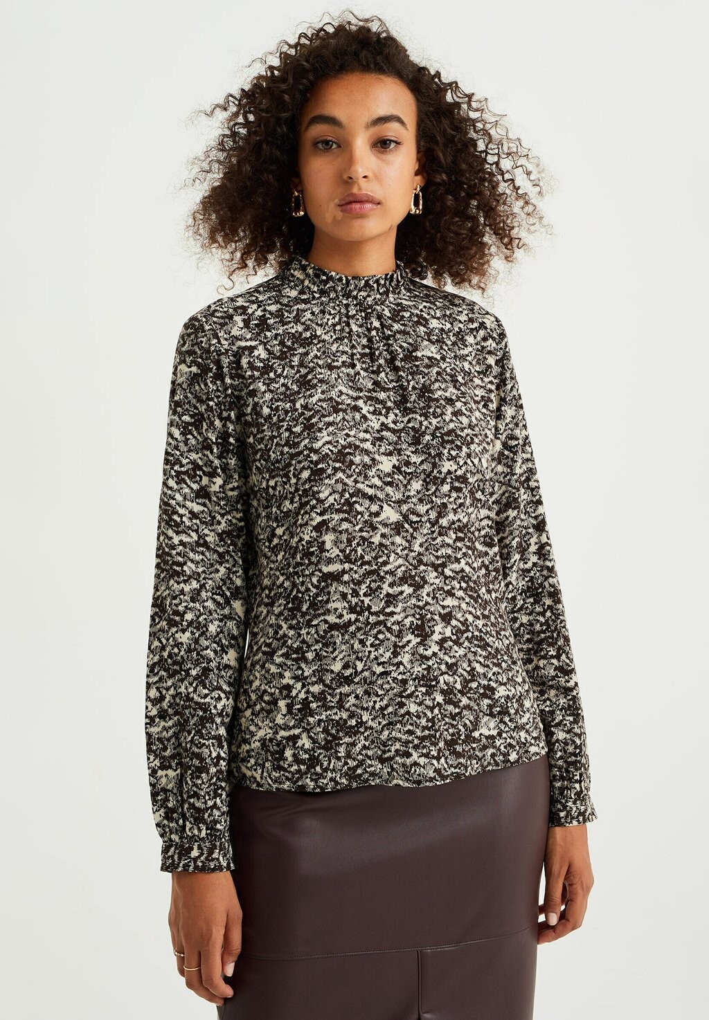 

Блузка WE Fashion, черная