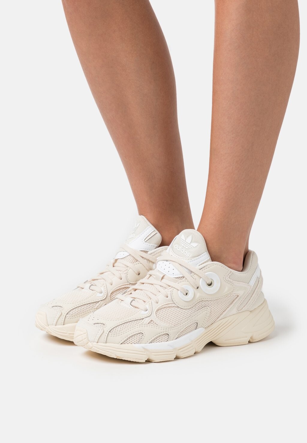 

Кроссовки adidas Originals Astir, белый / обувь белая