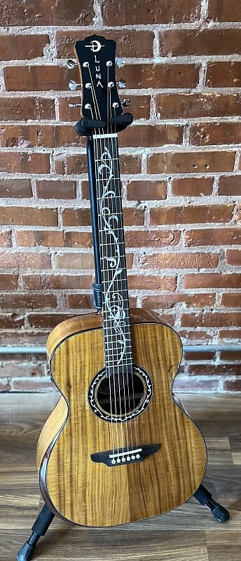 

Акустическая гитара Luna Vineyard Koa Folk E Acoustic Electric Guitar with free gig bag