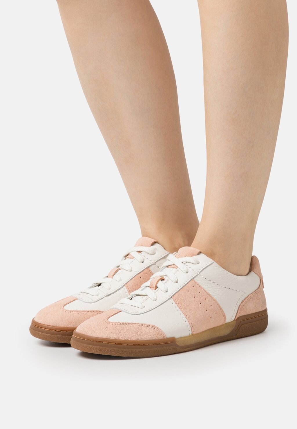 

Кроссовки Clarks